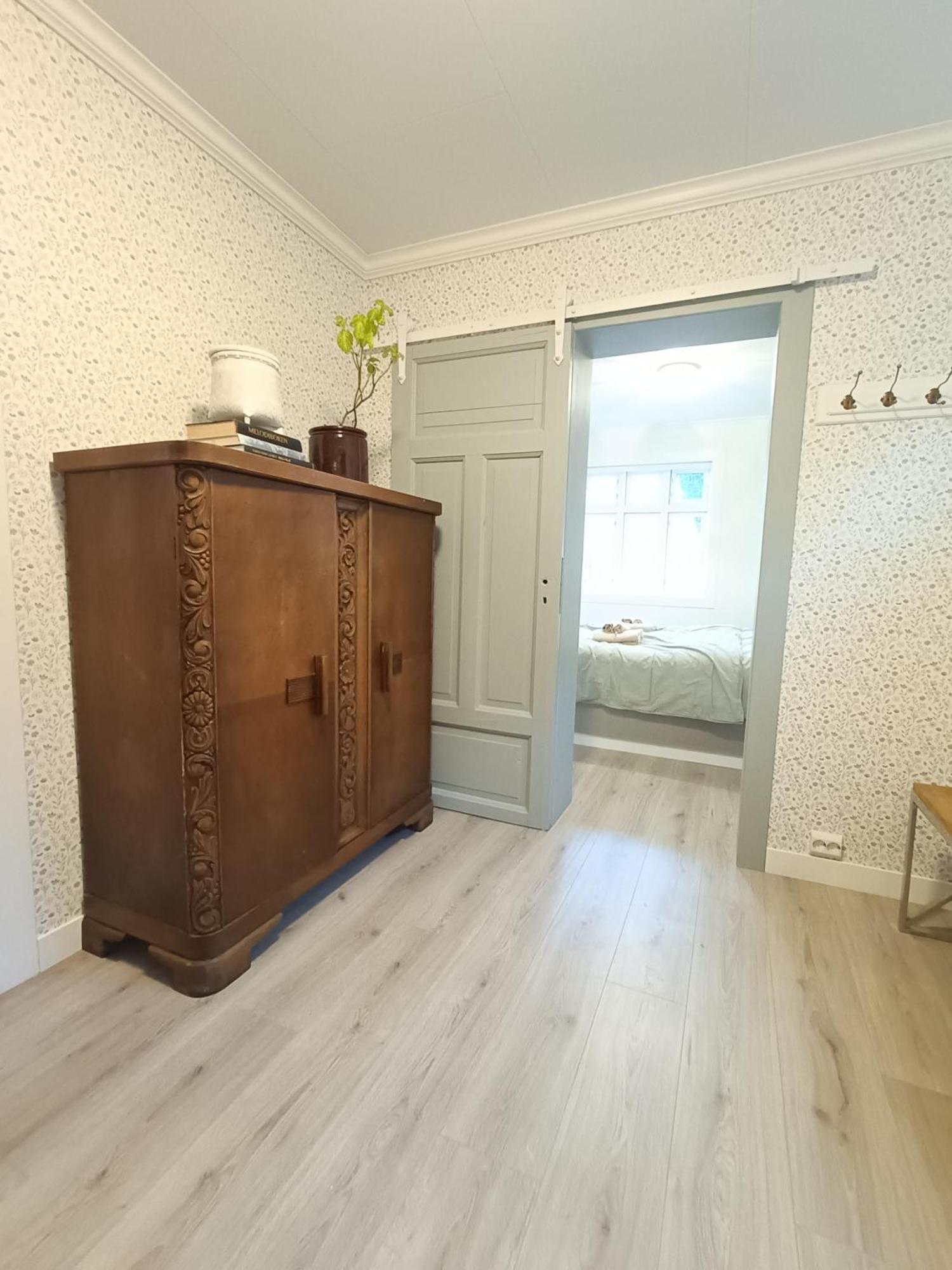 Charming House In With Free Parking Holiday home *